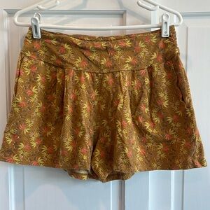 EUC women’s Toad and Co Chaka Shorts; size M